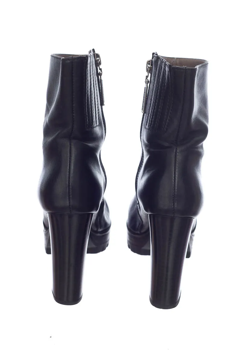 ZAPATOS COLOR NEGRO  BOUCHEREL